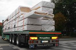 Beschreibung: Beschreibung: Beschreibung: Beschreibung: 3-Achs Plateau Sattel mit Schnittholz